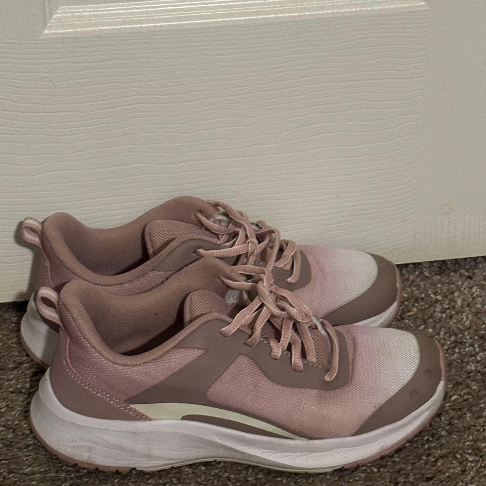 Avia - Pink Women’s Sneaker 👟